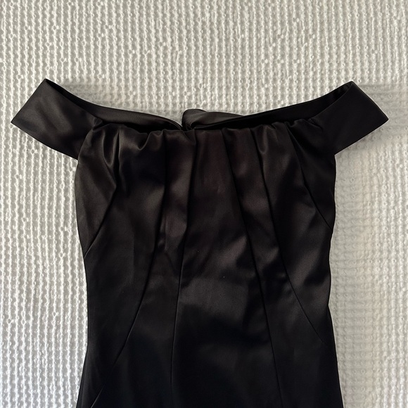 Eliza J Off Shoulder Black Cocktail Dress - Picture 6 of 8